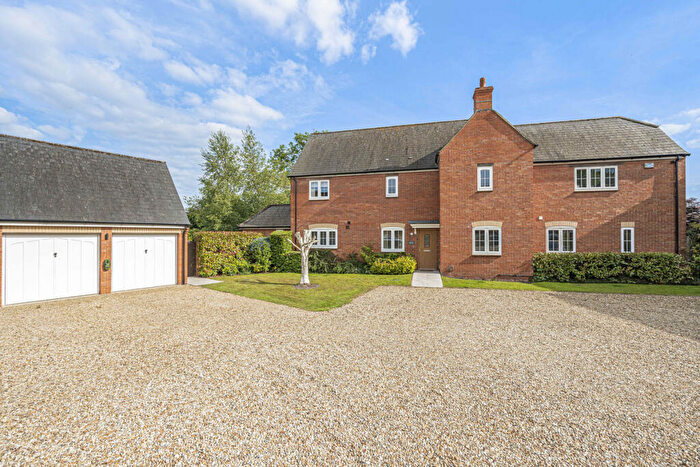 4 Bedroom Detached House For Sale In Drayton Mill, Drayton, OX14