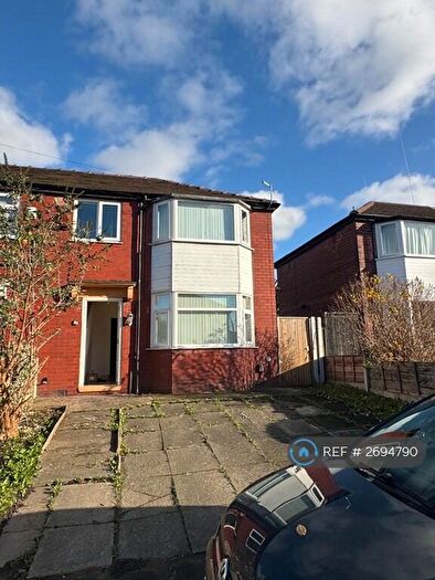 5 Bedroom Semi Detached House To Rent In Goring Avenue, Manchester, M18