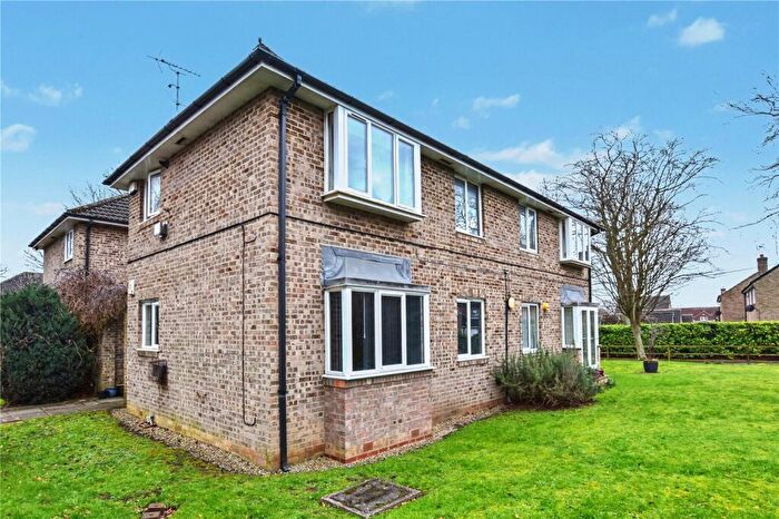 1 Bedroom Apartment For Sale In Manor House Croft, Leeds, West Yorkshire, LS16