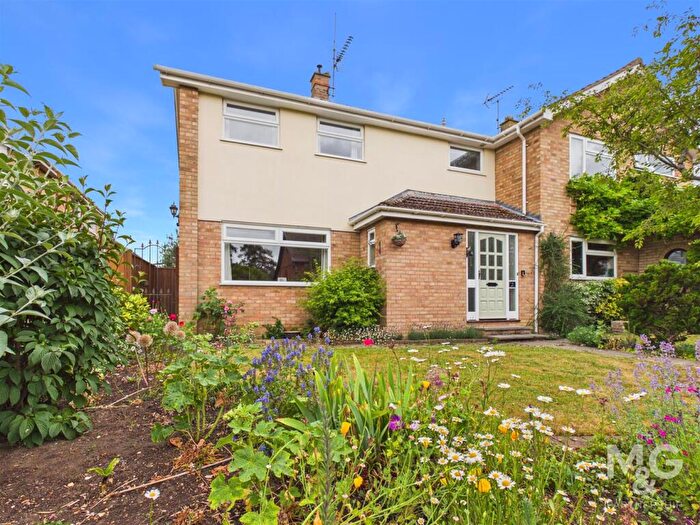 3 Bedroom Semi-Detached House For Sale In Garden Fields, Troston, Bury St. Edmunds, IP31