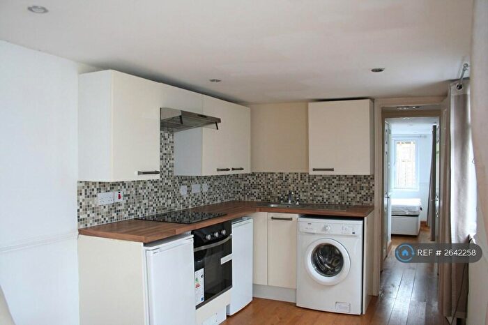 1 Bedroom Detached House To Rent In Danywern Drive, Winnersh, Wokingham, RG41
