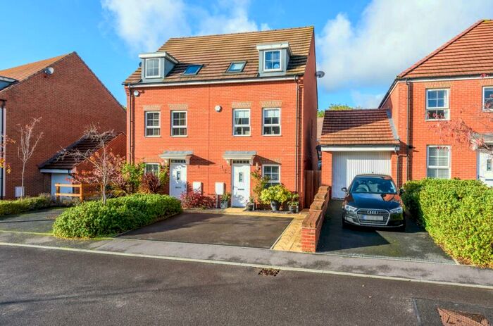 3 Bedroom Semi-Detached House To Rent In Windsor Crescent, Wokingham, Berkshire, RG40