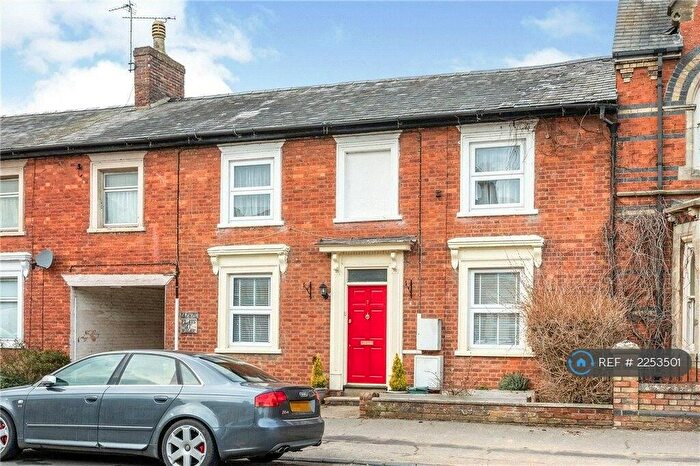 3 Bedroom Maisonette To Rent In Station Road, Winslow, Buckingham, MK18