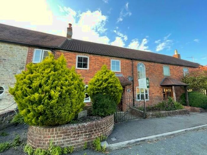 3 Bedroom Cottage To Rent In Upton Scudamore, Warminster, BA12