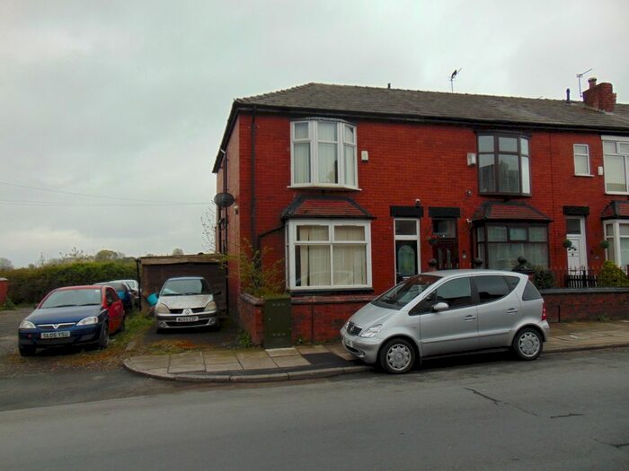 3 Bedroom End Of Terrace House For Sale In Sapling Road, Bolton, BL3