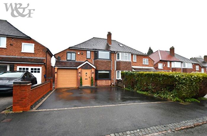 3 Bedroom Semi Detached House For Sale In Eastleigh Croft, Sutton Coldfield, B76