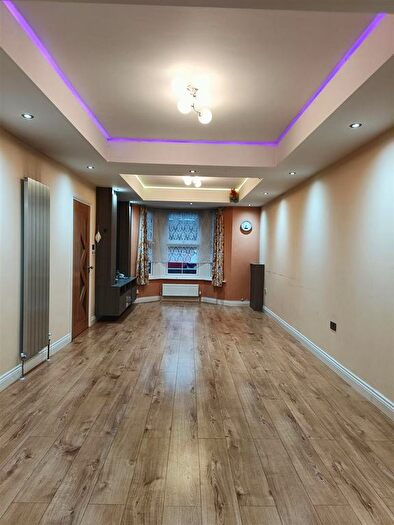 3 Bedroom Terraced House To Rent In Queens Road, Feltham, TW13