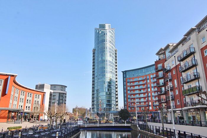 2 Bedroom Flat For Sale In Gunwharf Quays, Portsmouth, PO1