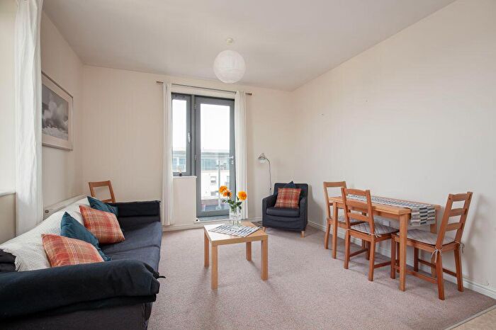 1 Bedroom Flat For Sale In Flat, , Slateford Gait, Edinburgh, EH11