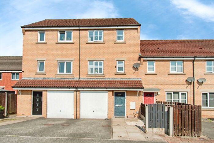 3 Bedroom Property For Sale In Bluebell Mews, Castleford, WF10