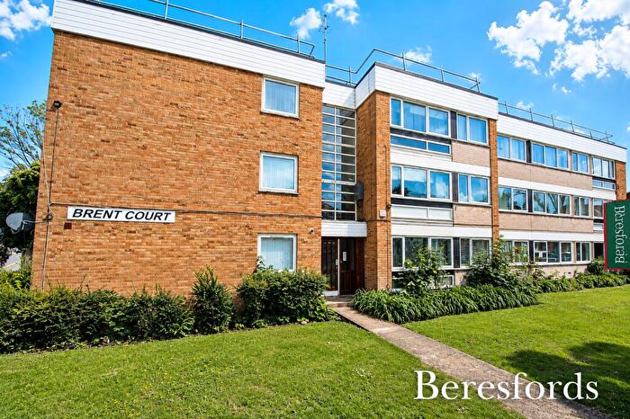 2 Bedroom Apartment To Rent In Brent Court, Compton Avenue, RM2