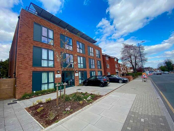 1 Bedroom Studio Flat To Rent In Astra House, 62-64 Kenton Road, Kenton, HA3