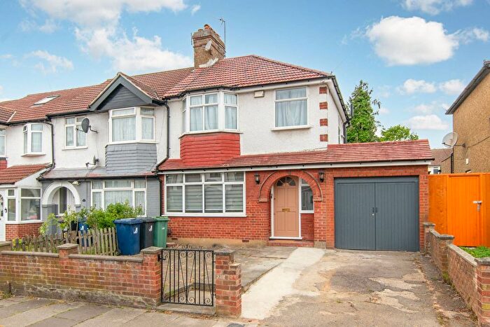3 Bedroom Semi-Detached House To Rent In Lynmouth Gardens, Perivale, Greenford, UB6