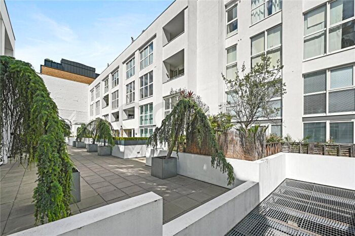 1 Bedroom Apartment To Rent In Dallington Street, Clerkenwell, London, EC1V