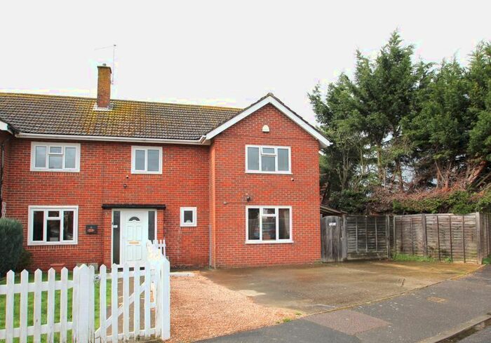 3 Bedroom End Of Terrace House For Sale In Drage Road, East Peckham, Tonbridge, TN12