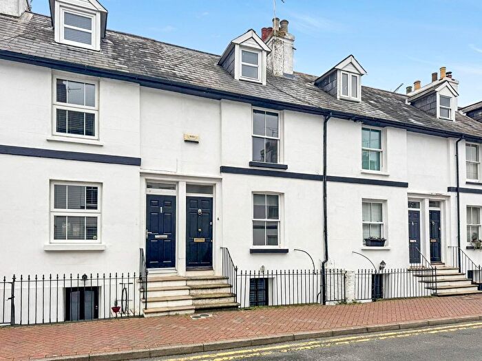 3 Bedroom Terraced House To Rent In Queen Street, Ashford, TN23