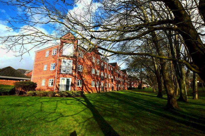 3 Bedroom Apartment To Rent In Brackenhurst Place, Moortown, Leeds, LS17
