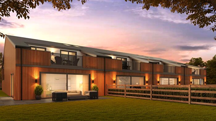 4 Bedroom Barn Conversion For Sale In Banbury Road, Bishops Tachbrook, Leamington, CV33