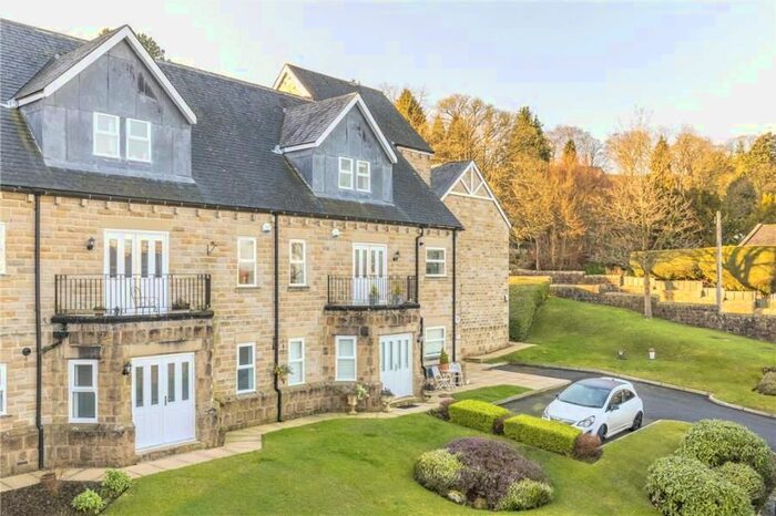 2 Bedroom Flat To Rent In Regency Court, Ilkley, LS29