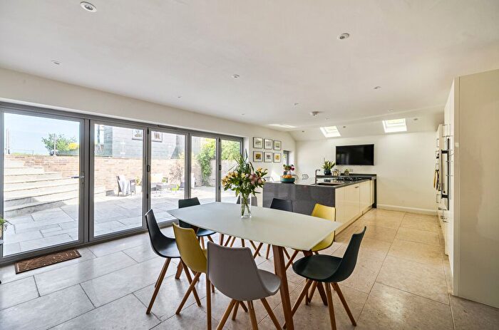 4 Bedroom Bungalow For Sale In Southend, Garsington, Oxfordshire, OX44