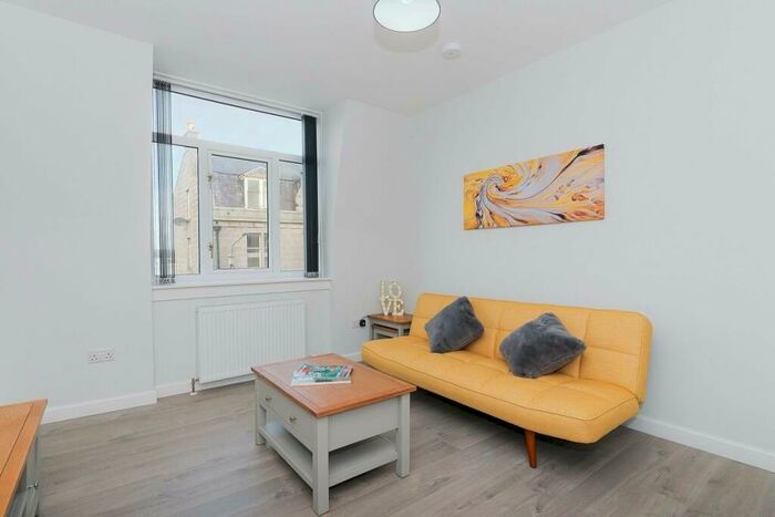 1 Bedroom Flat To Rent In Menzies Road, Torry, Aberdeen, AB11