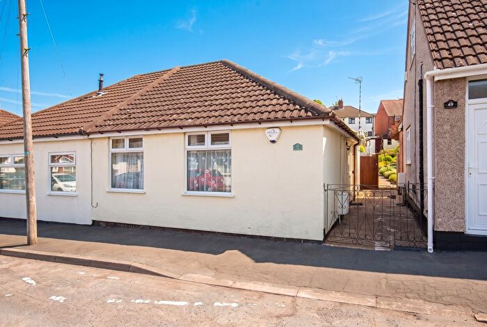 2 Bedroom Semi-Detached Bungalow For Sale In Erdington Road, Atherstone, CV9