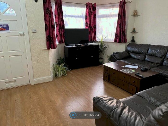 3 Bedroom Terraced House To Rent In Drake Road, Harrow, HA2