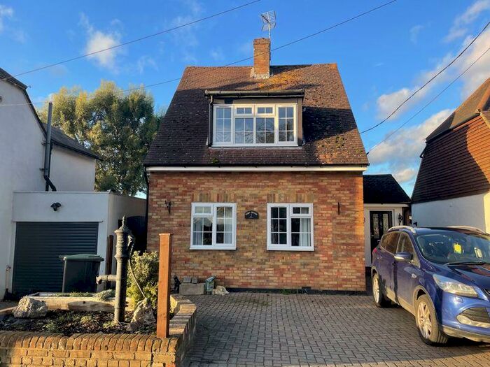 2 Bedroom Cottage To Rent In The Street, Sheering, CM22