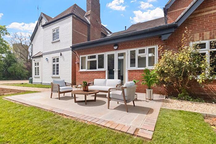 Studio To Rent In Hanmer Road, Next To St Thomas Church, Milton Keynes, MK6