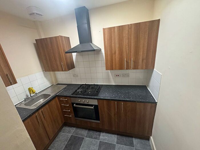 2 Bedroom Flat To Rent In Romford Road, London, E12