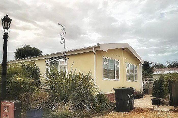 2 Bedroom Park Home For Sale In Fleur-de-lys Park, Pilley Hill, Lymington, SO41