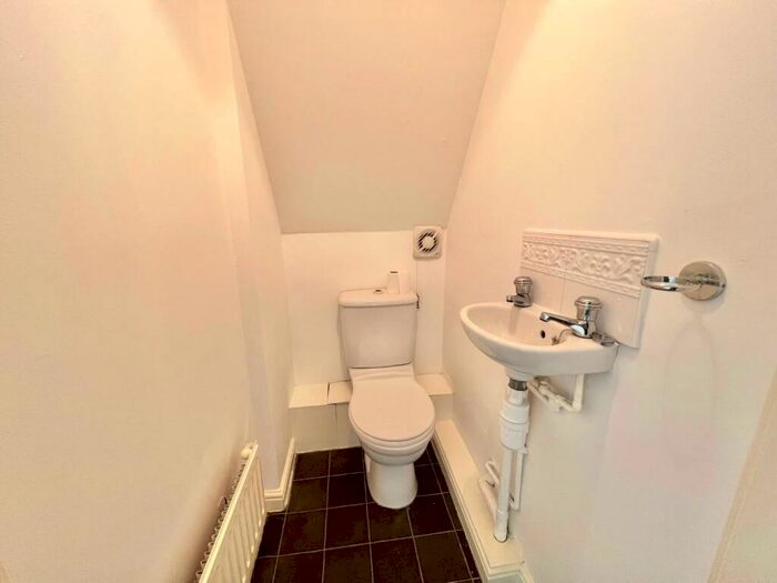 3 Bedroom Detached House For Sale In Armstrong Drive, Willington, DL15