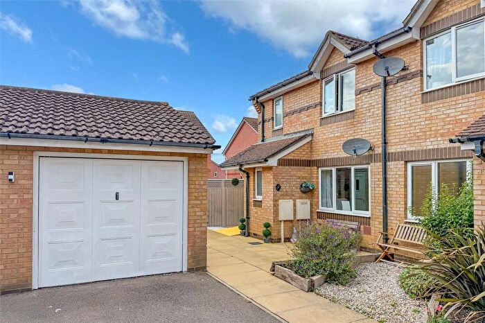 3 Bedroom Semi-Detached House For Sale In Larkspur Close, Littlehampton, West Sussex, BN17