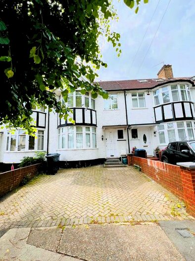 3 Bedroom Terraced House To Rent In Sudbury Heights Avenue, Greenford, UB6