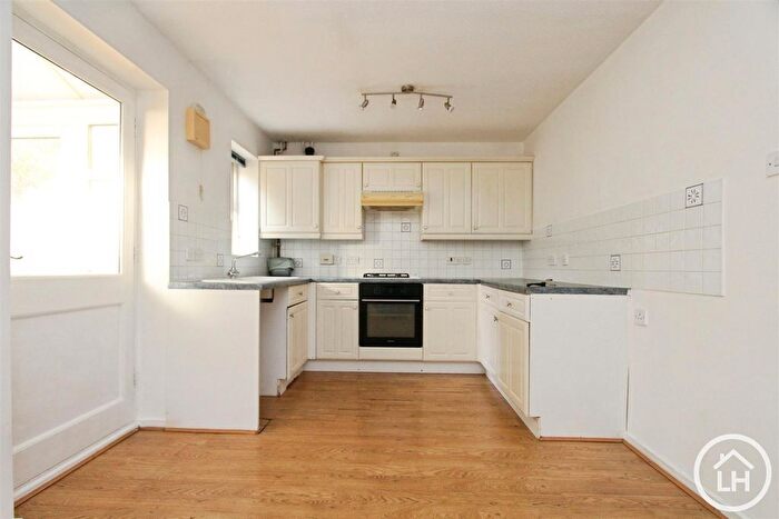 3 Bedroom Semi Detached House For Sale In Nativity Close, Sittingbourne, Kent, ME10