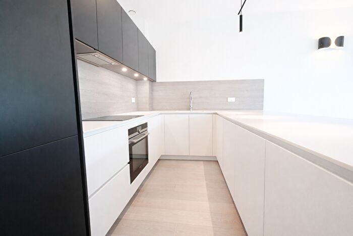 2 Bedroom Flat To Rent In Lancaster Grove, London, NW3