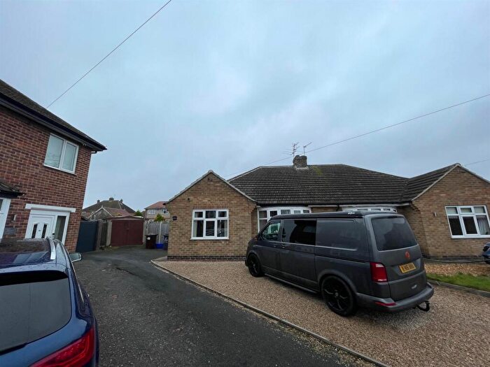 2 Bedroom Bungalow To Rent In Radnor Drive, Loughborough, LE12