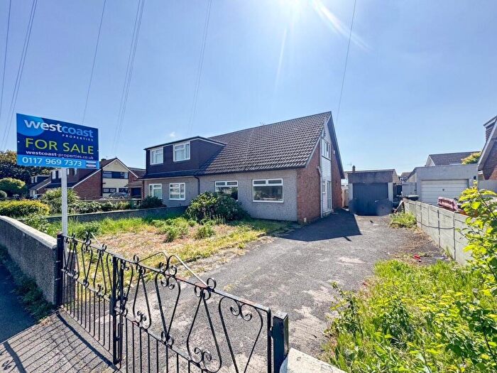 3 Bedroom Bungalow For Sale In Stoke Lane, Patchway, Bristol, Gloucestershire, BS34