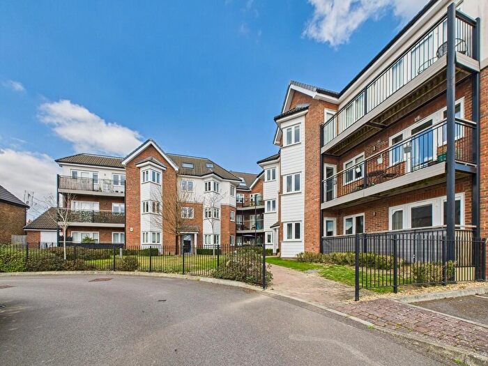2 Bedroom Apartment To Rent In Park Terrace East, Horsham, RH13