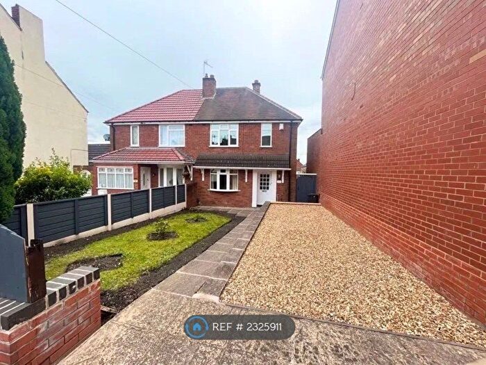 2 Bedroom Semi-Detached House To Rent In High Street, Quarry Bank, Brierley Hill, DY5