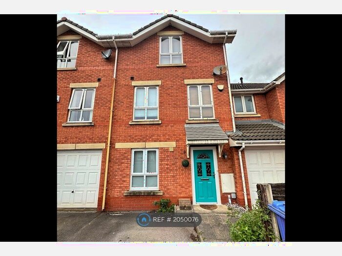 3 Bedroom Semi-Detached House To Rent In Vulcan Close, Liverpool, L19