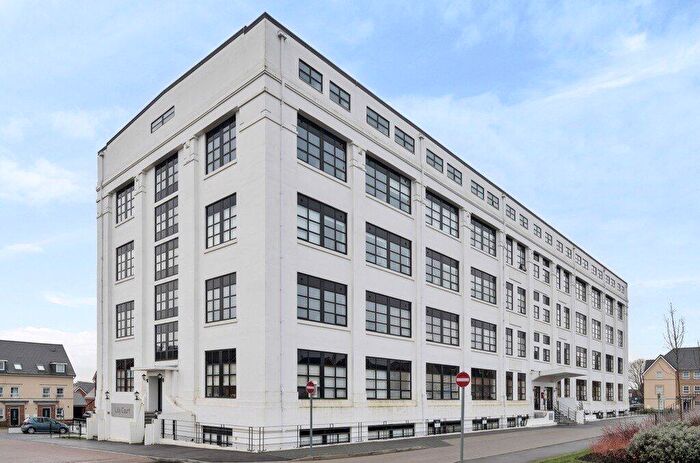 2 Bedroom Apartment For Sale In Fullbrook Drive, Basingstoke, Hampshire, RG21