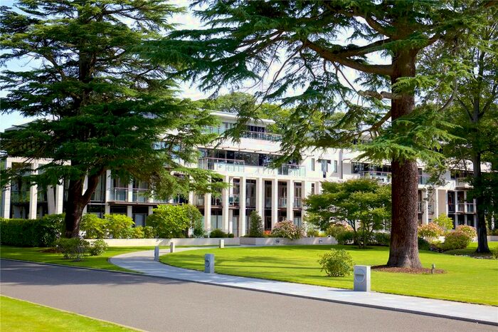 3 Bedroom Flat To Rent In Charters Garden House, Charters Road, Sunningdale, SL5