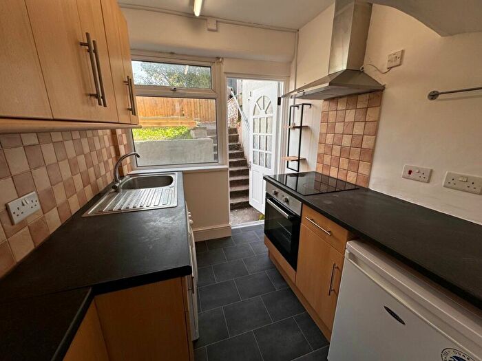 3 Bedroom Terraced House To Rent In Cotswold Road, Bristol, BS3