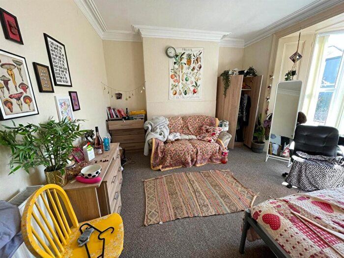 4 Bedroom House To Rent In Greenbank Terrace, Greenbank, Plymouth, PL4