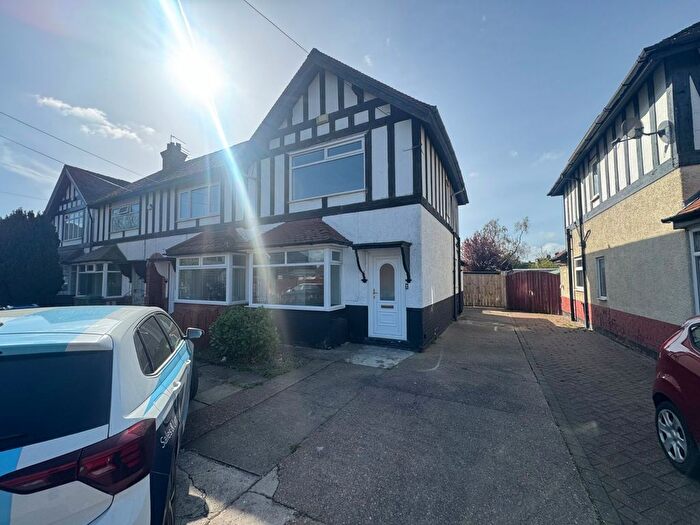 2 Bedroom Semi-Detached House To Rent In Spring Gardens, Anlaby Common, Hull, East Yorkshire, HU4