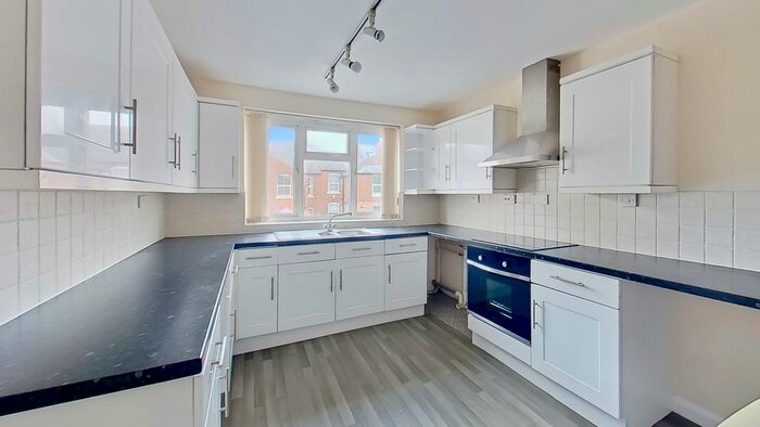 3 Bedroom Flat To Rent In Great Northern Road, Derby, Derbyshire DE1