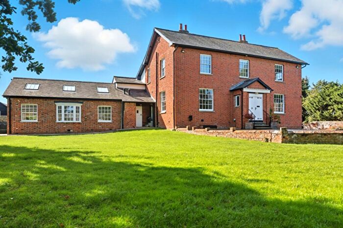 5 Bedroom Detached House For Sale In Workhouse Lane, South Woodham Ferrers, CM3