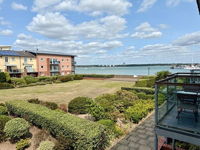 4 Bedroom Town House To Rent In Selman Close, Hythe, Southampton, SO45