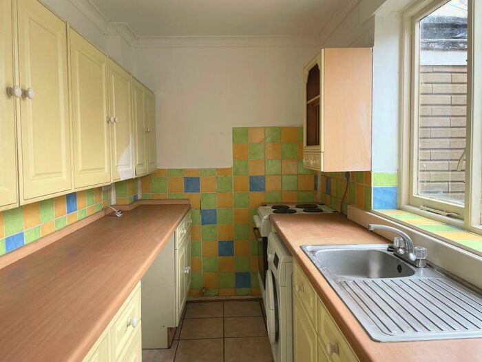 3 Bedroom House To Rent In Fanshawe Crescent, RM9